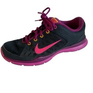 Nike Trainer Flex 3 Women's Black and Pink Athletic Shoes